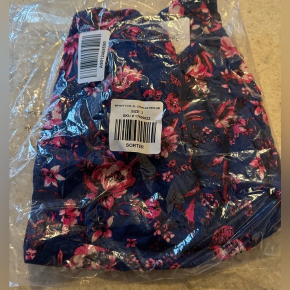 Peplum eyelet cami - Picture 2 of 5